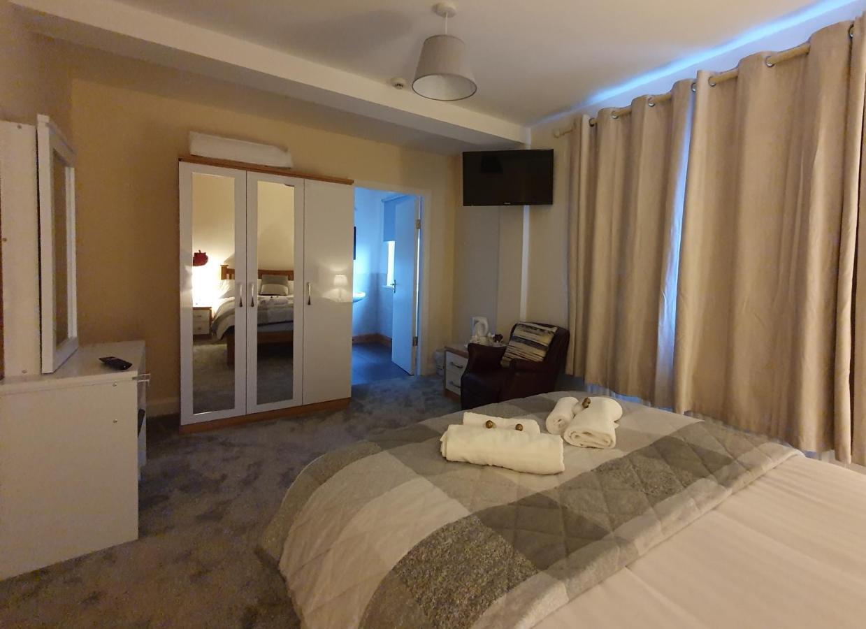 巴林罗布 The Bowers Bar & Restaurant酒店 外观 照片